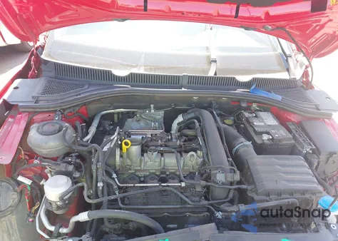 2019 Volkswagen Jetta 1.4T R-Line/1.4T S/1.4T Se z USA, uszkodzony, nr VIN 3VWC57BU3KM024958